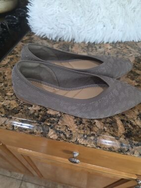 Kelly & Katie Taupe Knit Pointed-Toe Flats